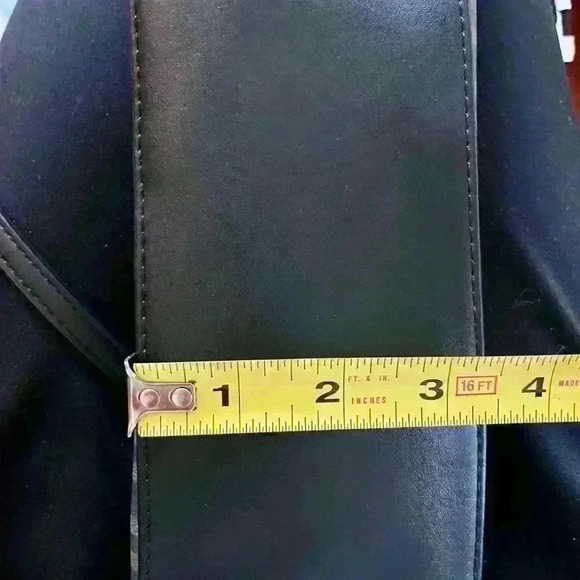 TAHARI - BLACK PURSE WITH HANDLES AND CROSSBODY STRAP - Picture 16 of 16